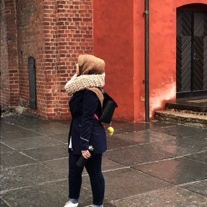 Meet your Posher, Zara